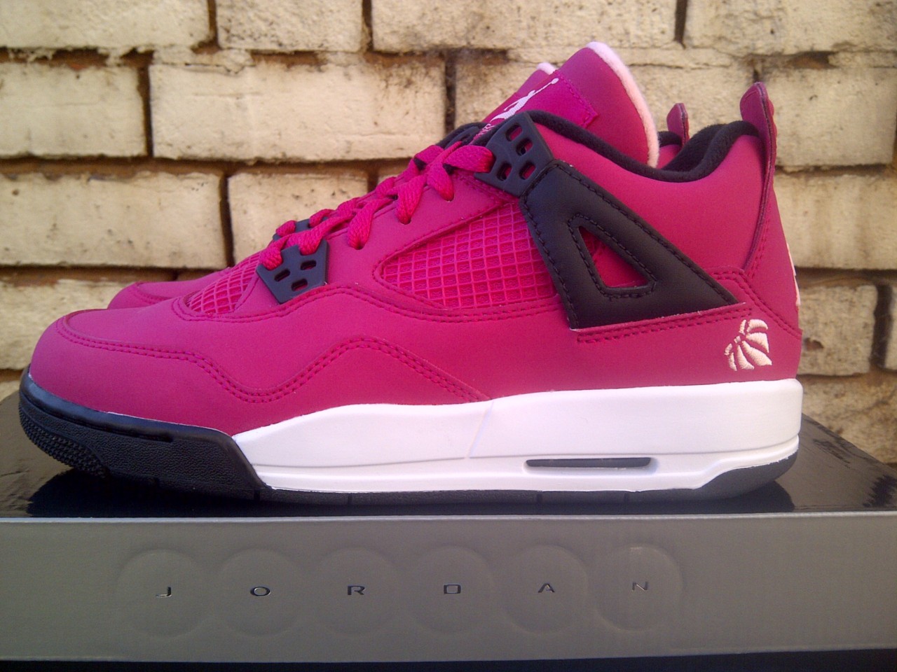 jordan 4 pink