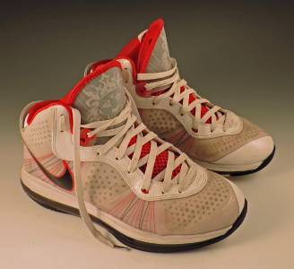 nike flywire lebron