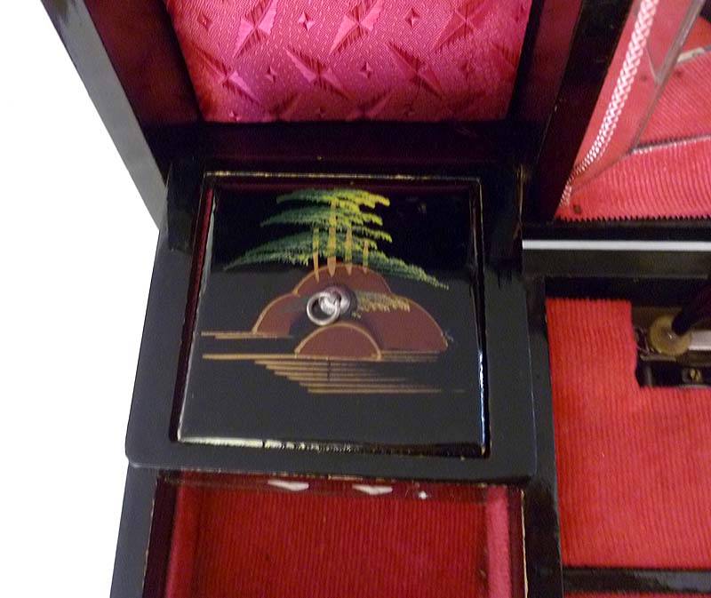 Vintage Black Lacquer Wood Asian Music Jewelry Box Japanese Oriental
