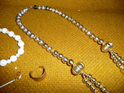 Costume Jewelry Pearl Necklace on Vintage Lot Of Jewelry Pearls Necklace Beads Costume      Ebay