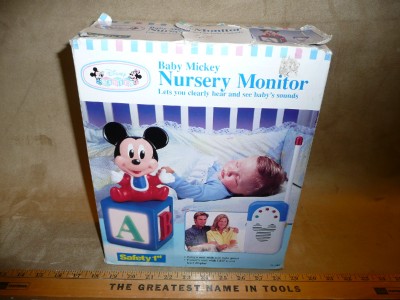 Nursery Monitor on Disney S Mickey Mouse Nursery Baby Monitor Safety 1st New In Open Box