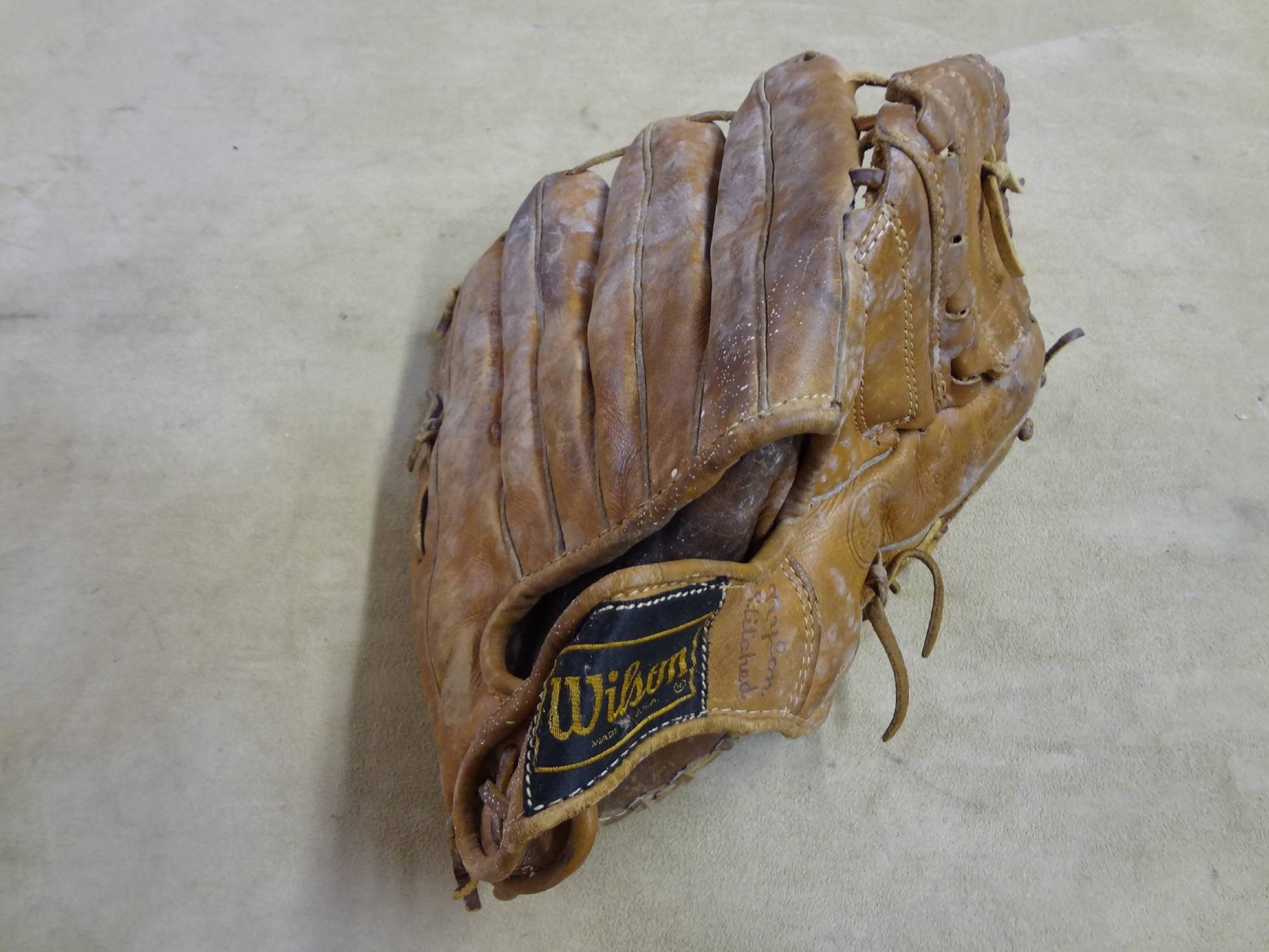 1960'S WILSON MATTY ALOU PRO MODEL BASEBALL GLOVE vintage leather USA