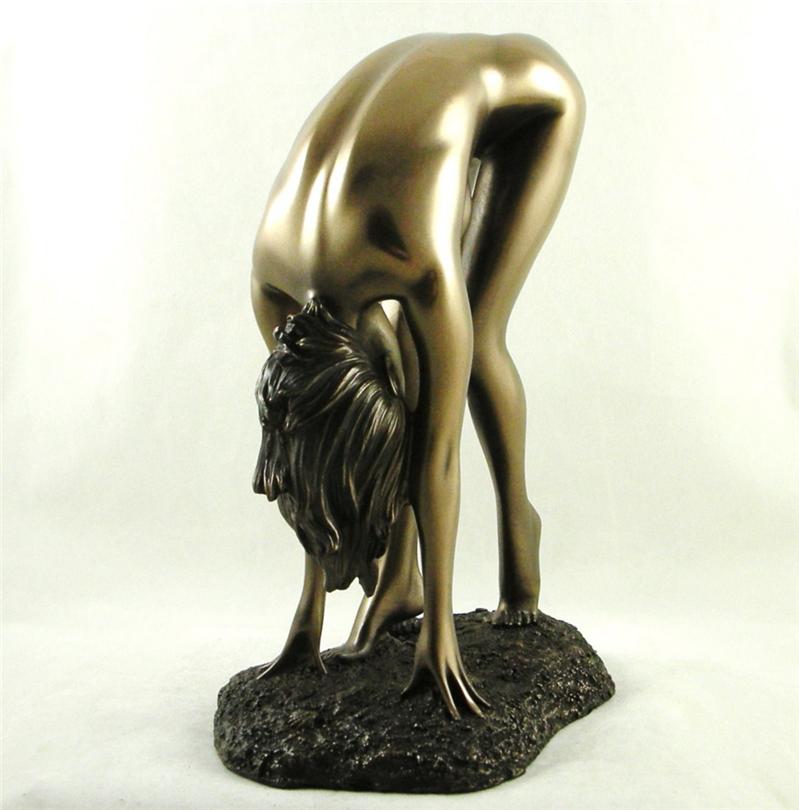 eBay Image Hosting at www.auctiva.com