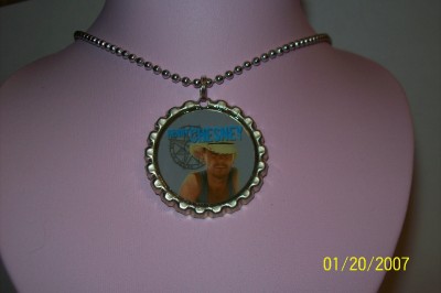 SeXy KENNY CHESNEY Bottle Cap Necklace