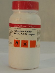 Potassium iodate ACS reagent, 99.5% 100 g (sealed)
