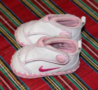 Details about Baby Nike Girls size 0 Newborn shoes