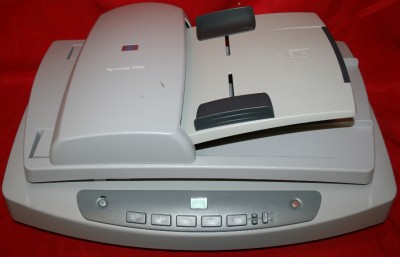 HP SCANJET 5590 FLATBED SCANNER W/ DOCUMENT FEEDER S/N R112