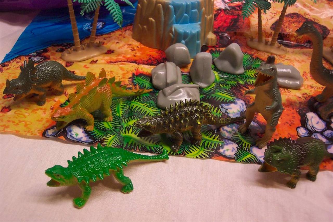 Animal KING'S DINOSAURS TO GO Plastic Figures Toy SET eBay
