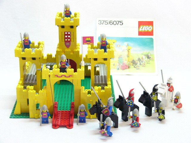 LEGO 375 6075 CLASSIC VINTAGE YELLOW CASTLE 100% COMPLETE