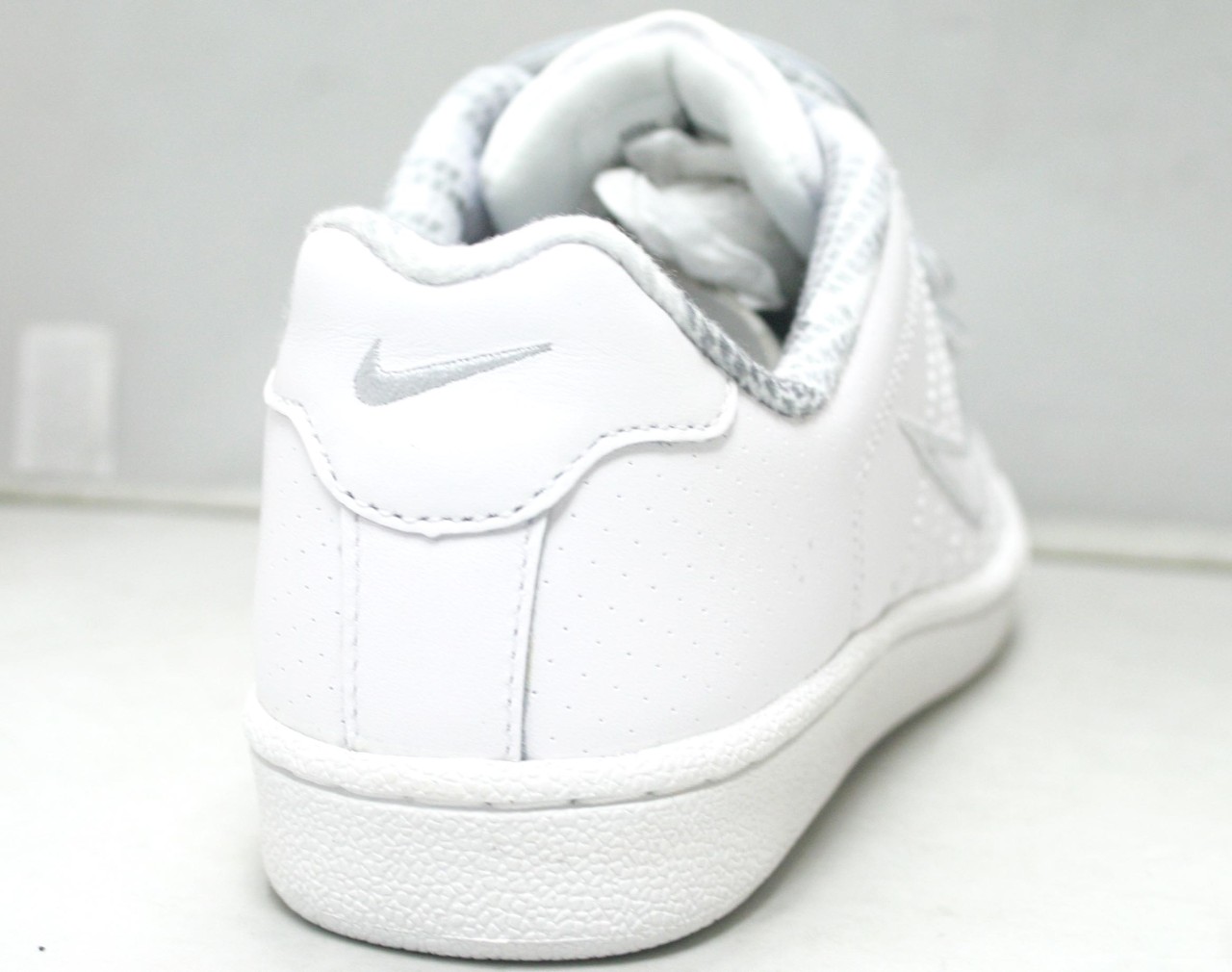 nike velcro trainers size 3
