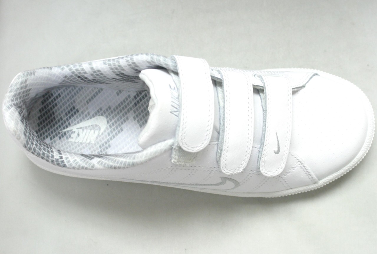 nike womens velcro sneakers