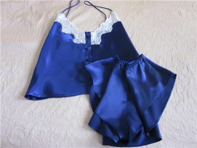 Fanned blue satin panties 3