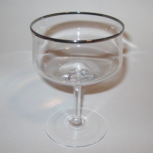 PINK CRYSTAL LENOX VASE WITH FLORAL PATTERN BRAND NEW IN BOX RETAIL$40