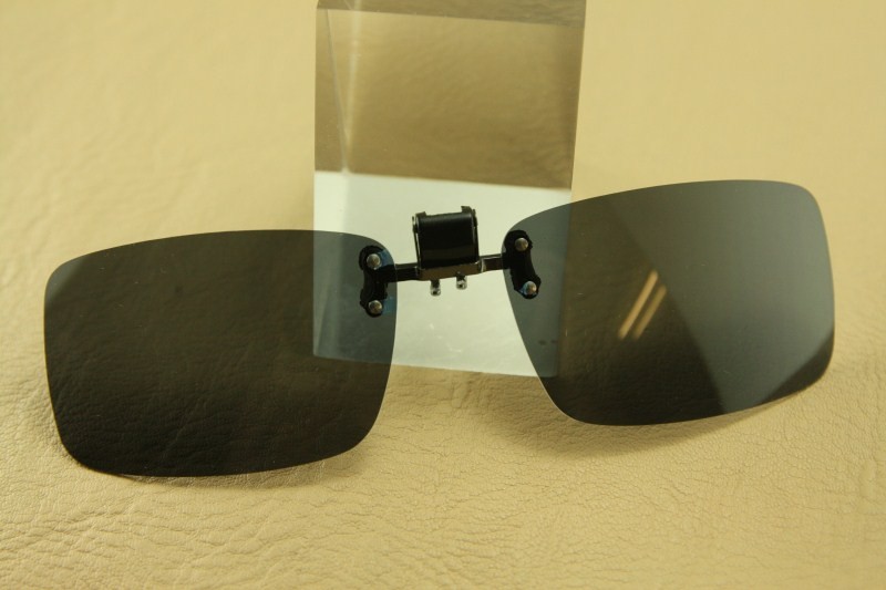 Polarized lens Clip on flip up sunglasses eyeglasses ...