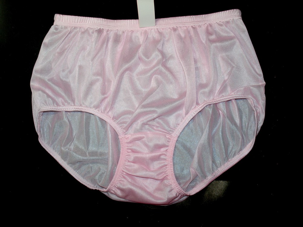 Nwt Vintage Style Briefs Nylon Panties Womens Hip 40 42 Pink Soft Panty