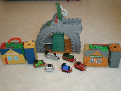 thomas the train magnetic cars