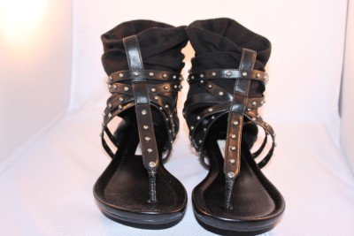 NWT Authentic Simply Vera Wang Gladiator Sandals BLACK OR OLIVE NWT Authentic Simply Vera Wang Gladiator Sandals BLACK OR OLIVE