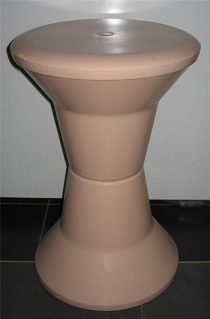 Vintage 50S 60S Peach/Bone Caroma Plastic Arcade/Shower Stool In Good