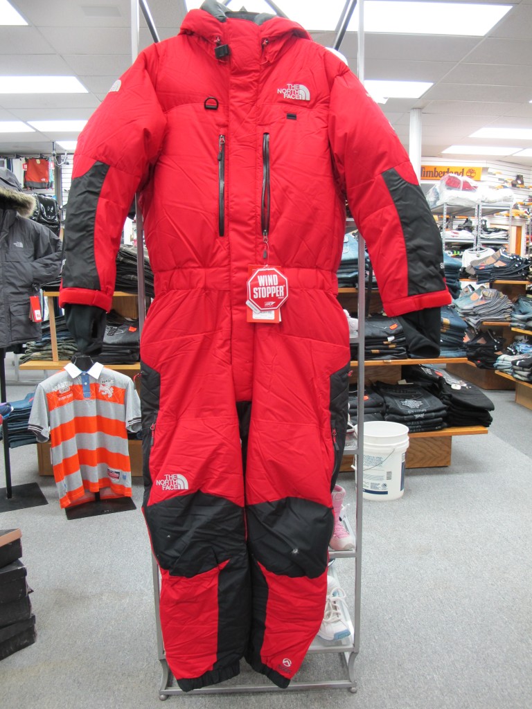 north face himalayan red