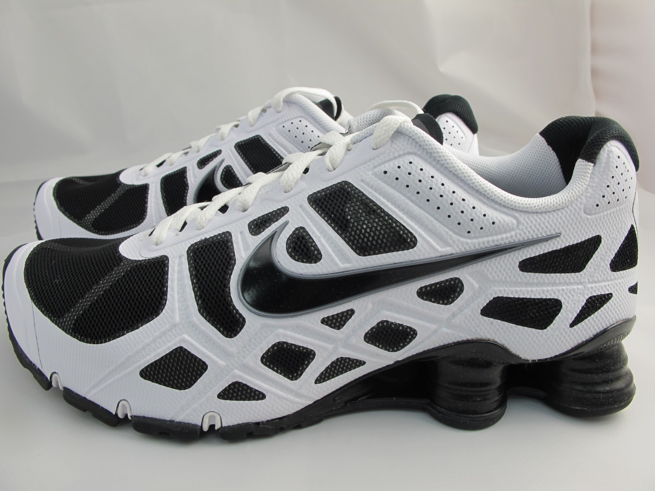 mens nike turbo shox