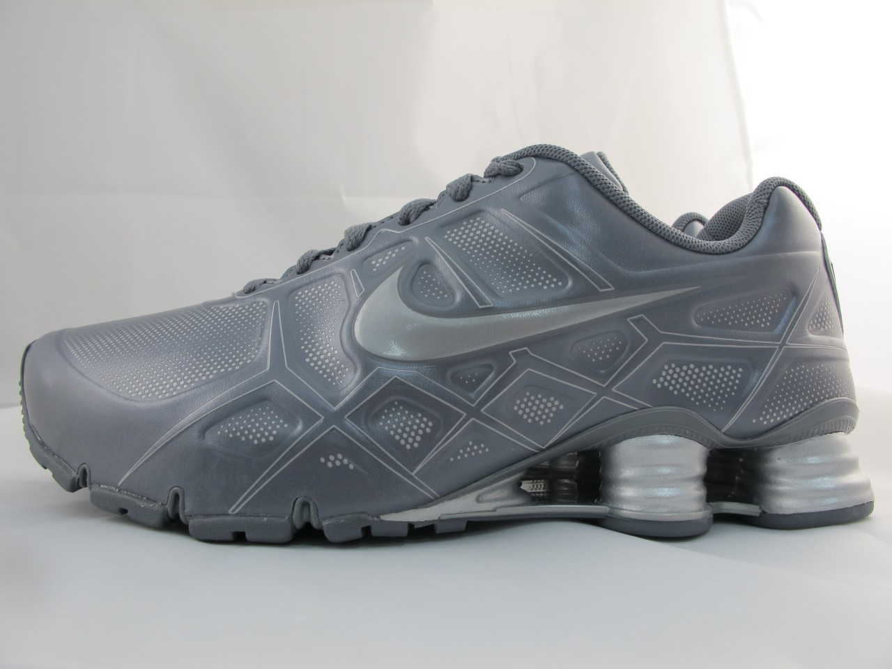 grey shox