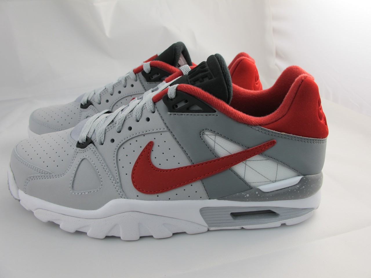 mens classic nike trainers