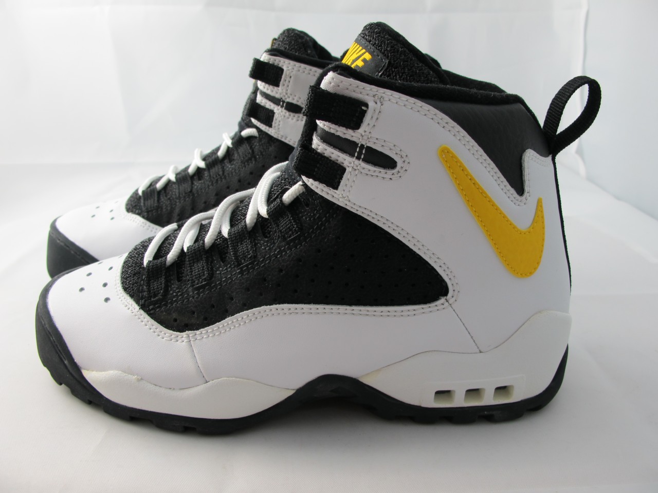nike air darwin black
