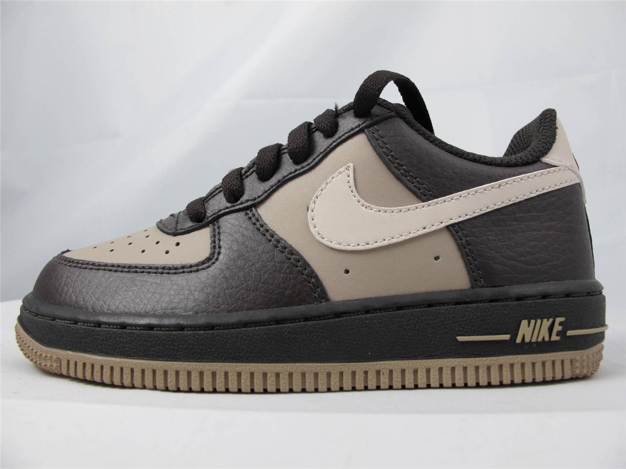 new nike uptown sneakers