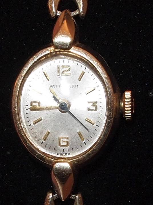 VINTAGE LADIES WITTNAUER SWISS MADE WRIST WATCH 10K R G P 17 JEWELS