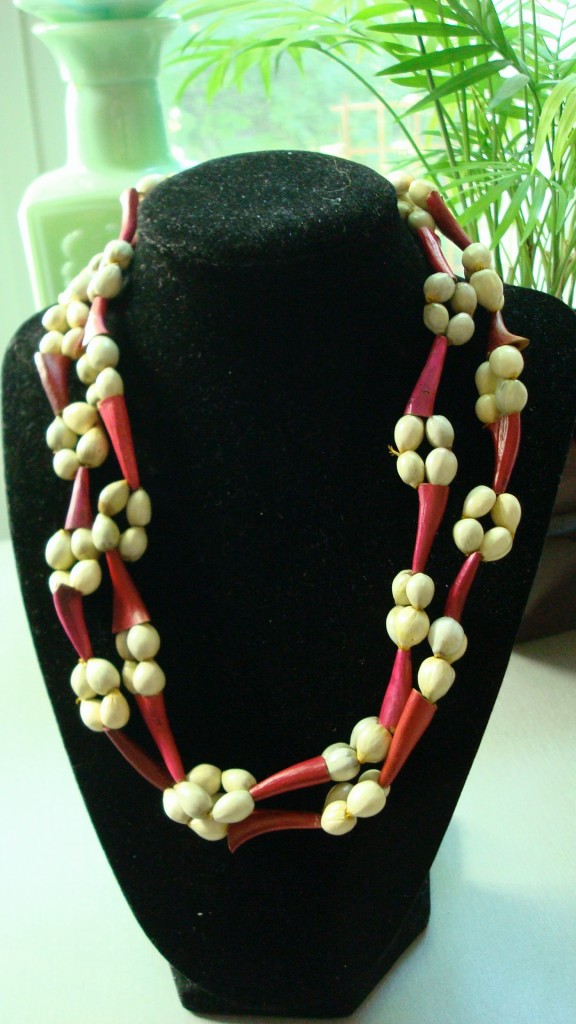 BOHO/HIPPIE~VINTAGE~19.5 inch NECKLACE! PODS~