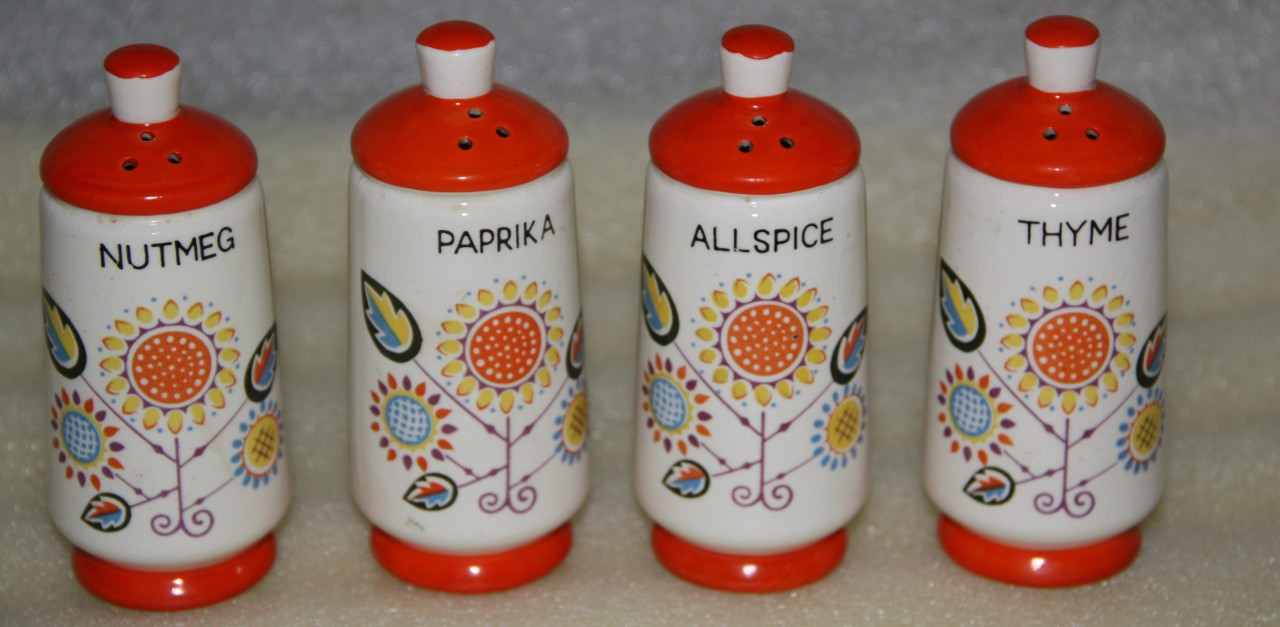 RETRO-ORANGE-small-SET-MADE-IN-JAPAN-X-4-PIECES-ORANGE-SPICE-JARS