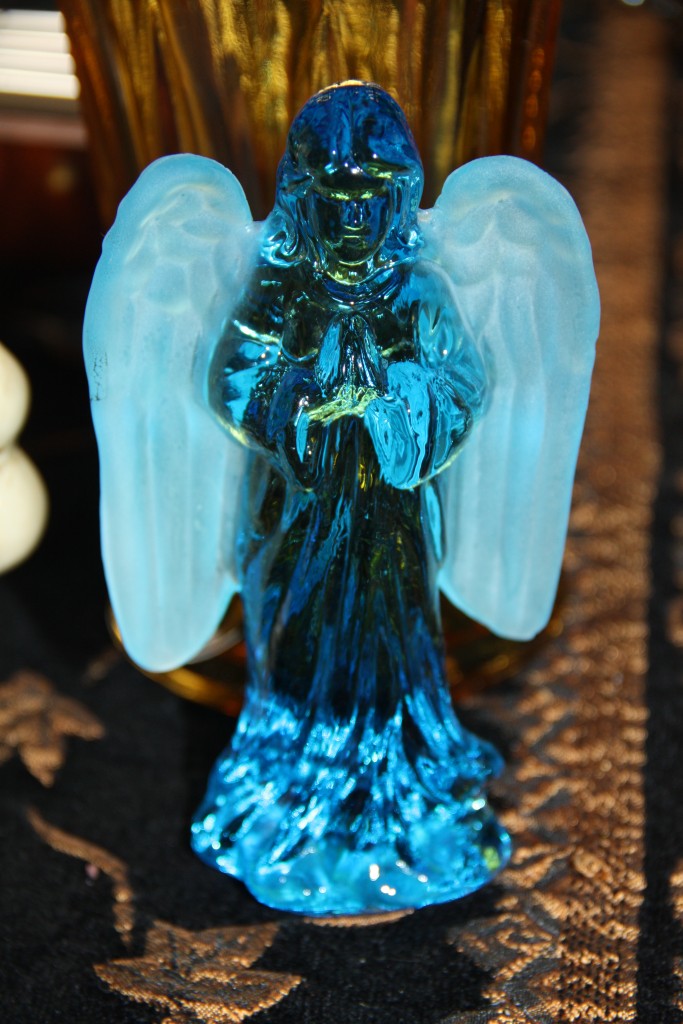 BLUE-ANGEL-BLUE-GLASS-ANGEL-10-CM-TALL-PRAYING-ANGEL-BLUE-GLASS-ANGEL