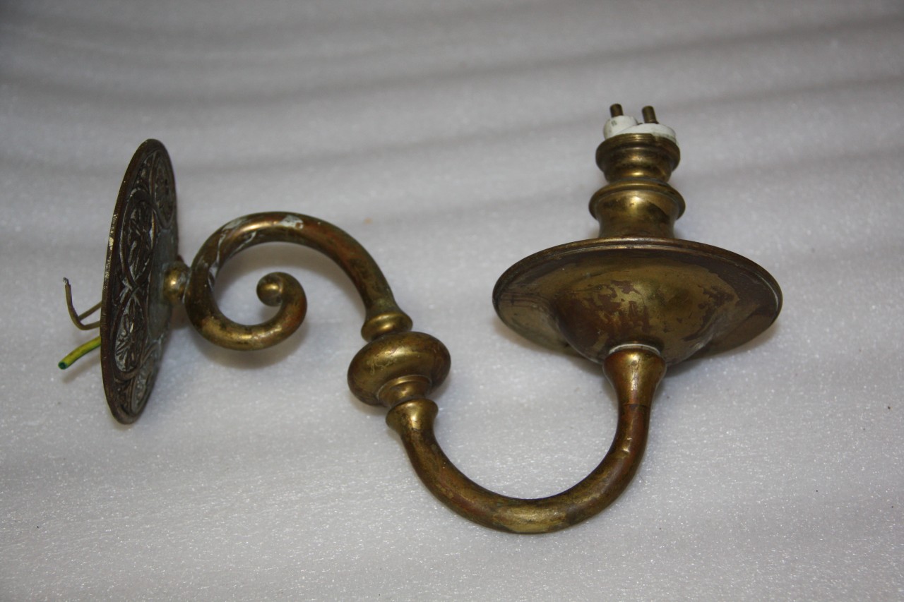 ANTIQUE BRASS gas LIGHT FITTING OR CANDLE HOLDER ornate old brass eBay