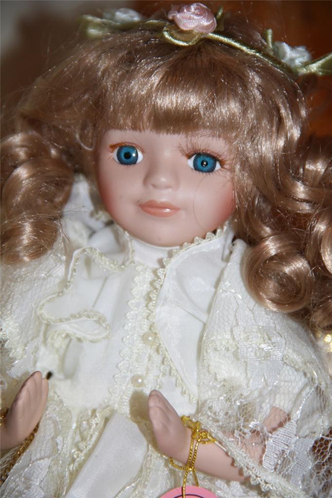 ANGELA ANGEL DOLL 20 CM DOLL PORCELAIN KNEELING DOLL eBay