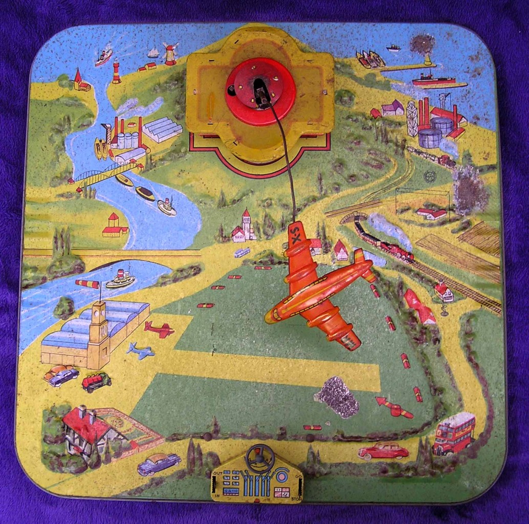 Rare Vintage MARX TIN TOYAirport Playset Wind up Rotating Airplane