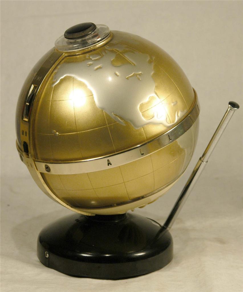 Retro Vintage WORLD GLOBE TRANSISTOR RADIO Marc Brand, Japan, circa