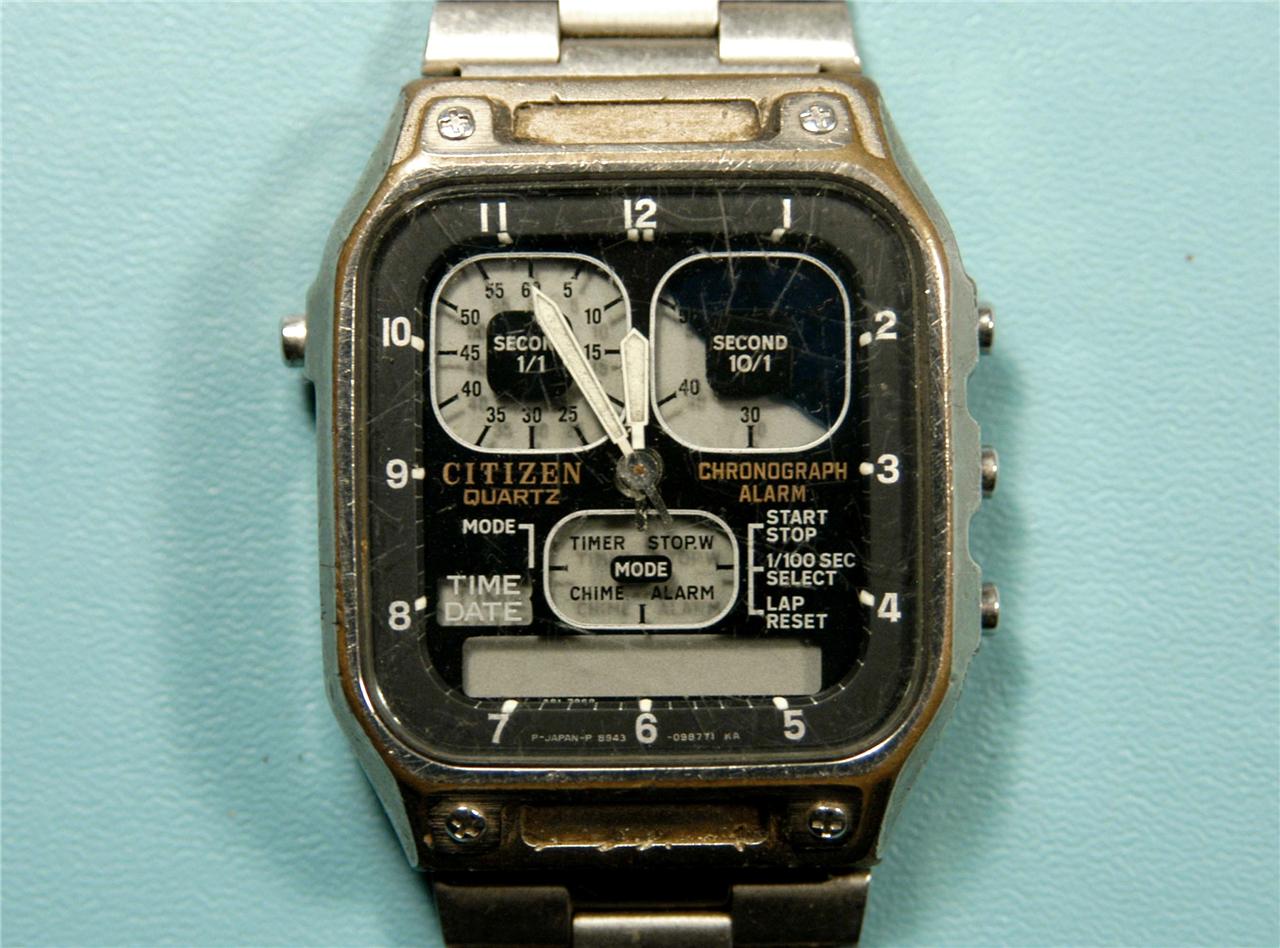 Vintage CITIZEN 300217 LCD QUARTZ WATCH Digi/Ana Robot FaceNot