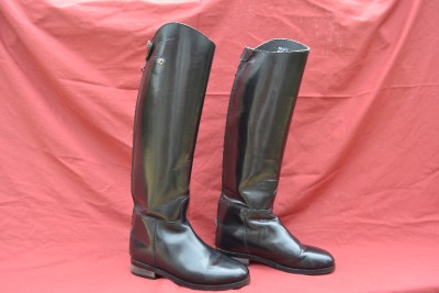 doc martens 1460 8 eye womens