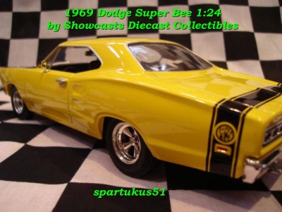 1969 DODGE SUPER BEE 440 SIX PACK DIECAST 1:24 NEW MINT