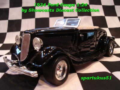 1934 FORD COUPE STREET ROD ROADSTER 1:24 NEW / MINT