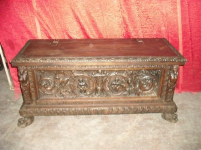 Antique Furniture Buyer on Nice Heavy Carved Italian Antique Walnut Blanket Chest Cassone   Ebay