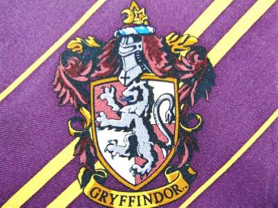 Harry Potter Gryffindor Logo Purple Yellow Strip