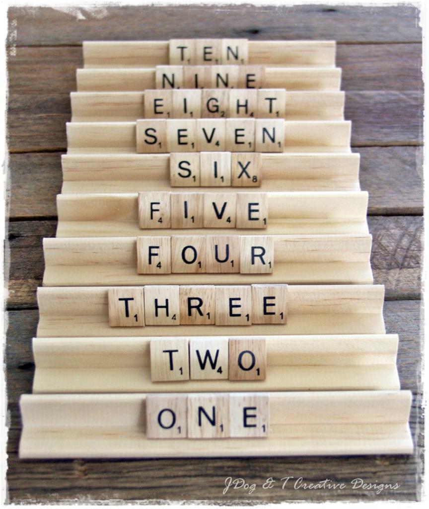 SET OF 10 WOODEN SCRABBLE TILE RACK HOLDERS LETTERS WEDDING TABLE