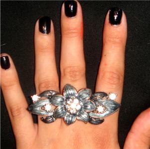 Vtg OVERSIZED Cocktail KNUCKLE RING Antique Costume Big - eBay (item 170325222603 end time May-04-09 18:00:08 PDT) : knuckle ring retro recycled vintage available for sale recycled handcrafted vintage