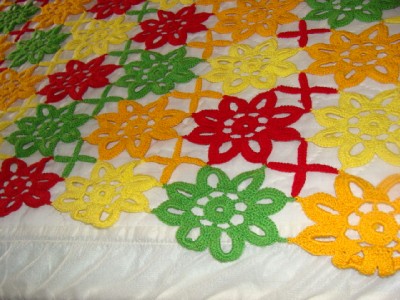 Dancing Doilies Tablecloth | crochet today