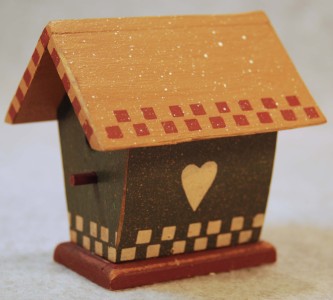 Patterns for Painting Decorative Birdhouses | eHow