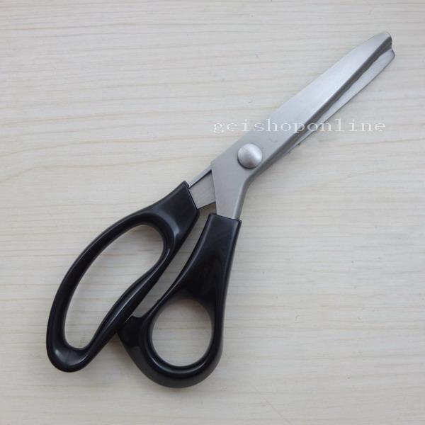 One Scalloped Triangle Edge Scissors Shears Fabric Decorative Sewing
