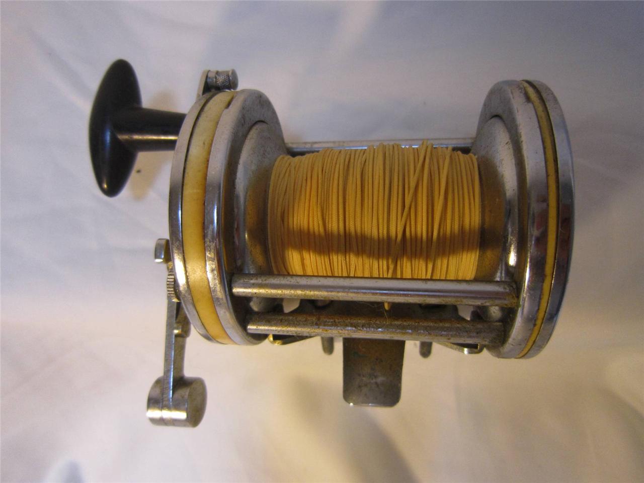 Vintage Garcia Mitchell 600A Deep Sea Saltwater Fishing Reel w Silk Line