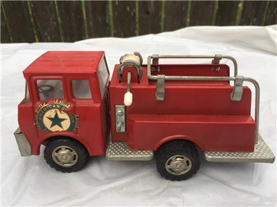 Vintage Marx 7 1 4 Red Metal Toy Fire Truck C 1960 S Ebay