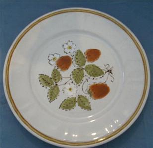 AMERICANA HEARTHSIDE STONEWARE PLATE BERRIES\' N CREAM | eBay AMERICANA HEARTHSIDE STONEWARE PLATE BERRIES\' N CREAM | eBay